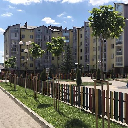 Новые Апартаменты В Жк Барский Yakushintsy Exteriér fotografie